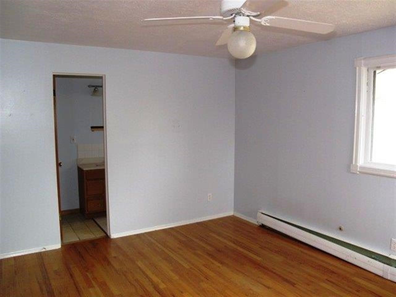 6726 N Greenwood Boulevard - Photo 8
