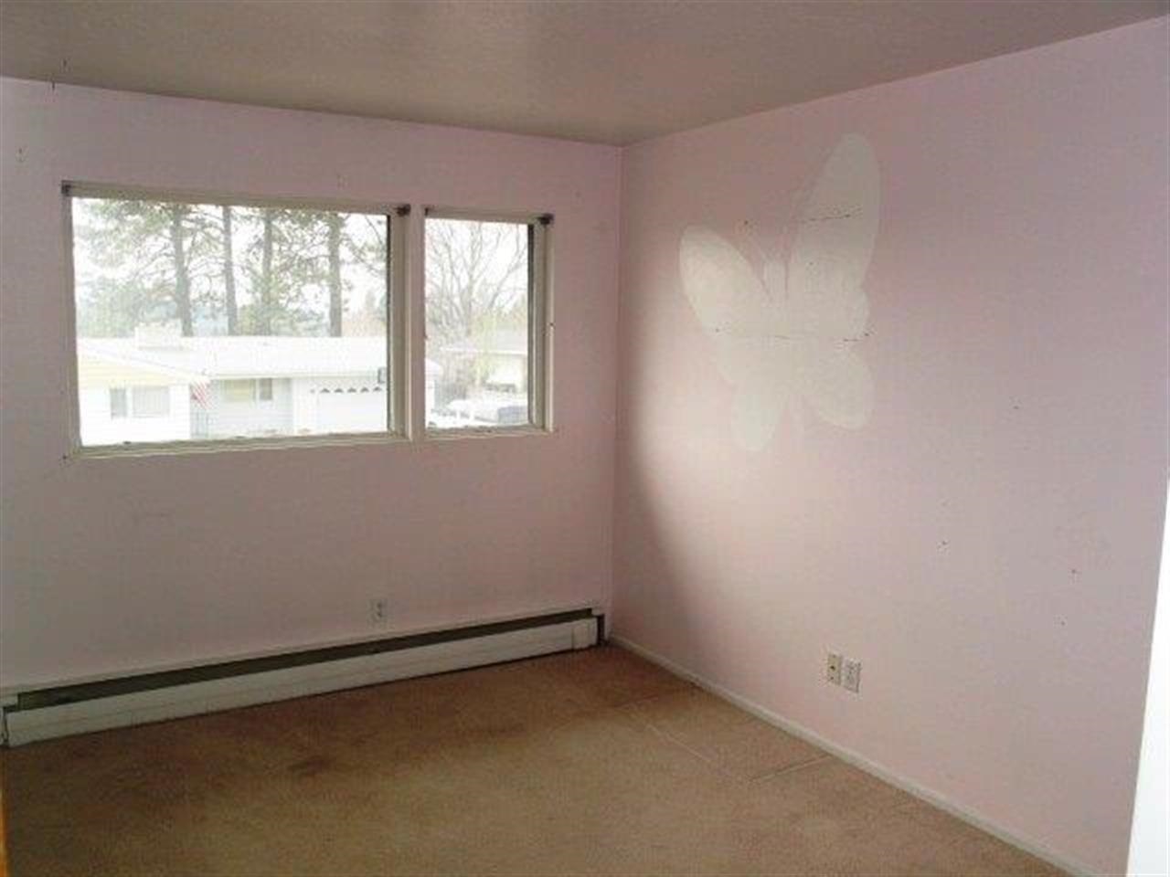 6726 N Greenwood Boulevard - Photo 10