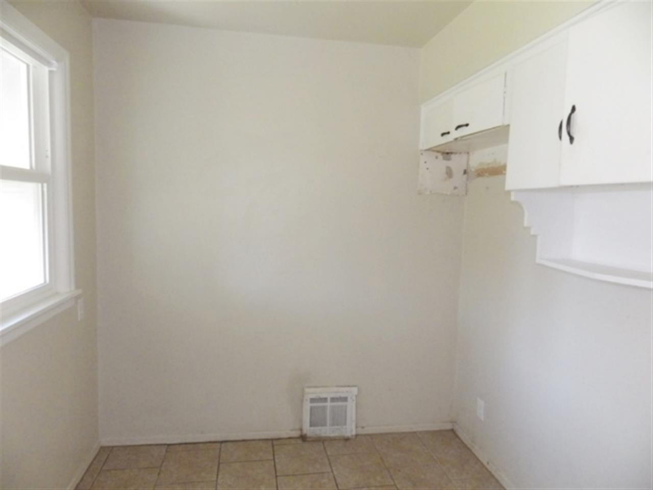 1304 E Lacrosse Ave - Photo 6