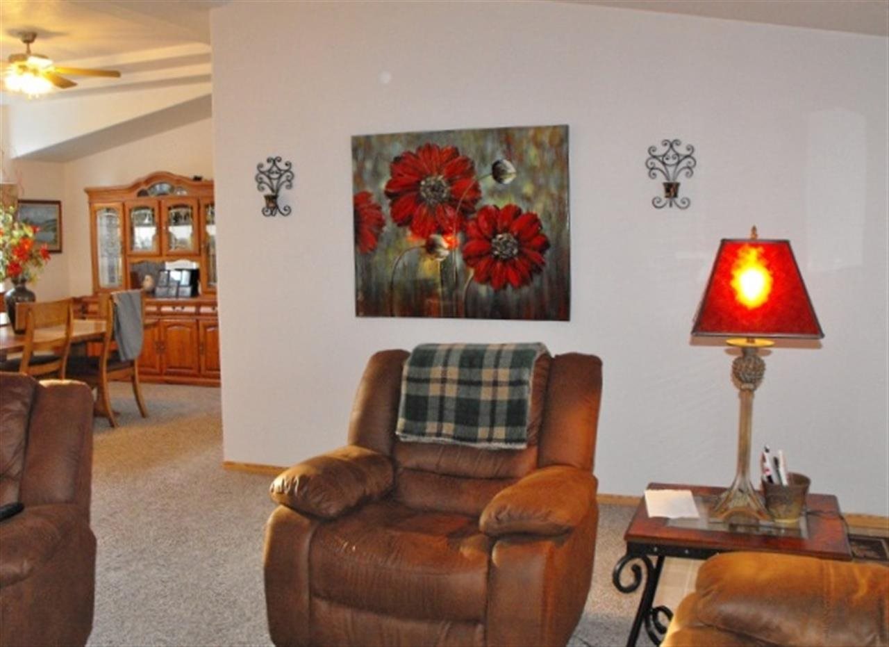 401 W Oregon Rd - Photo 6