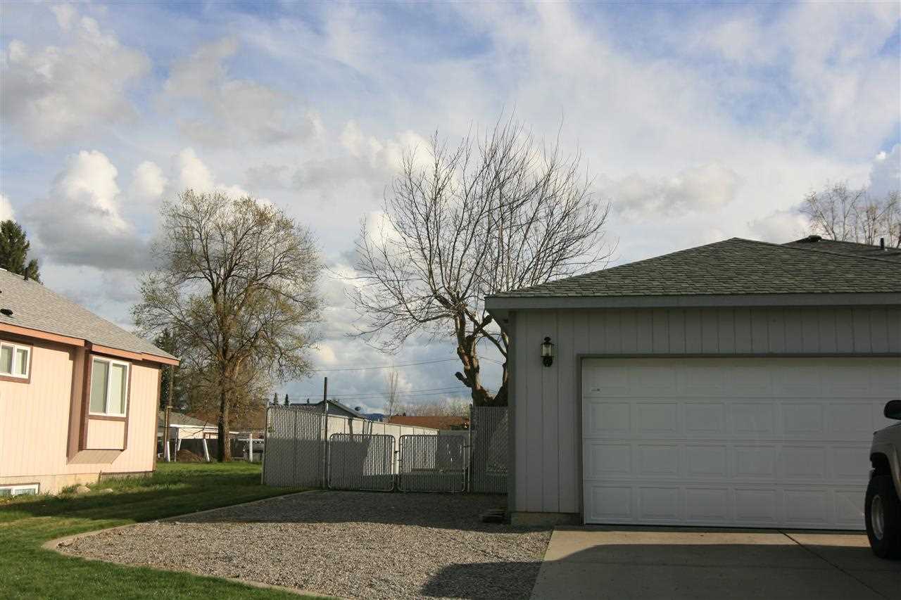15012 E 11th Ct - Photo 3