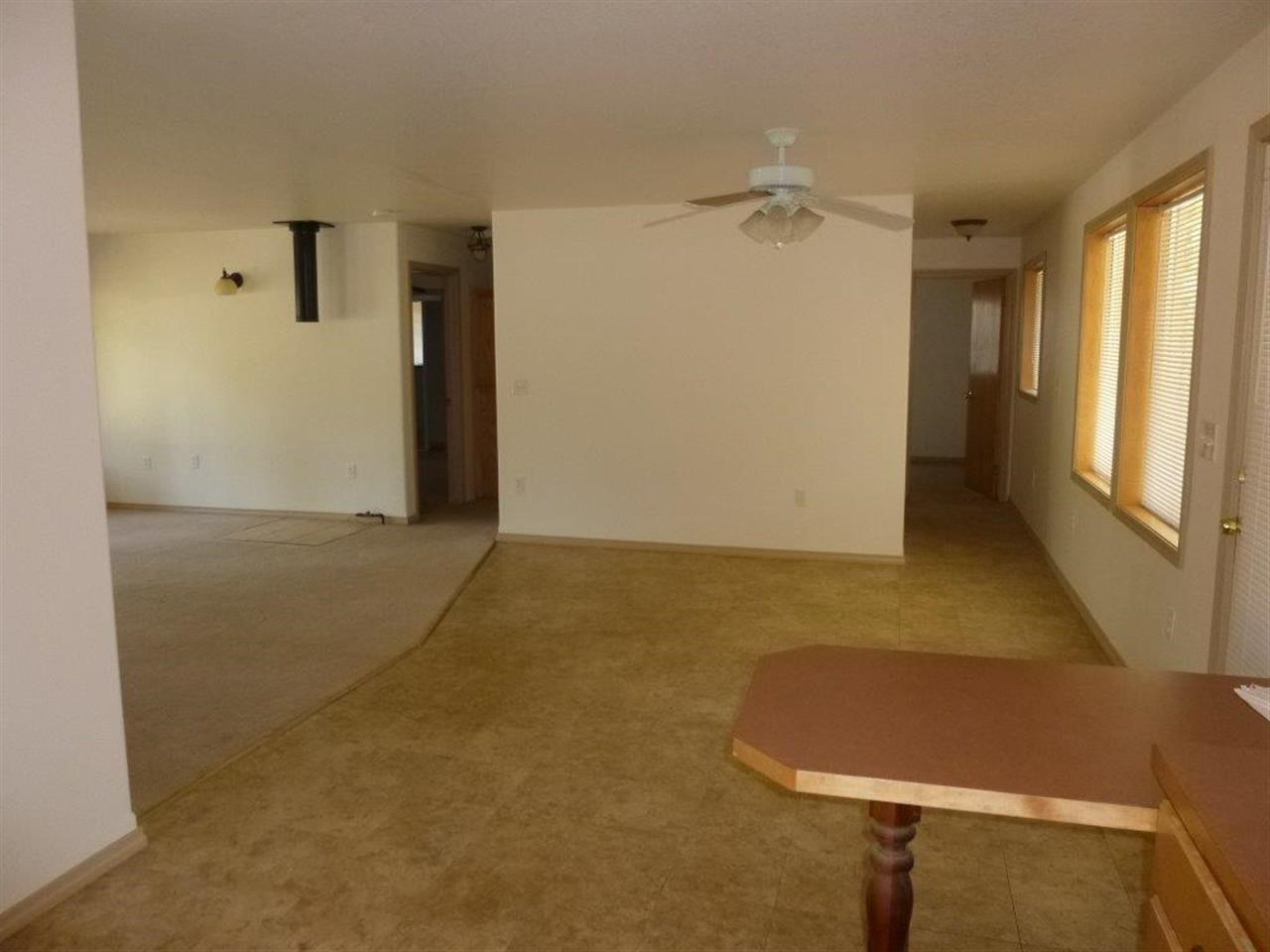 4053 Pine Meadows Dr - Photo 3