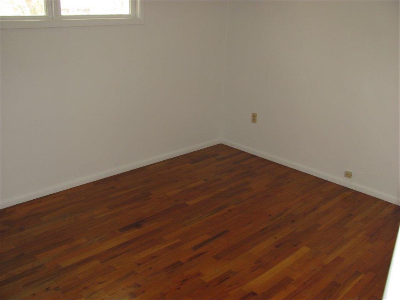 134 Crestview Dr - Photo 4