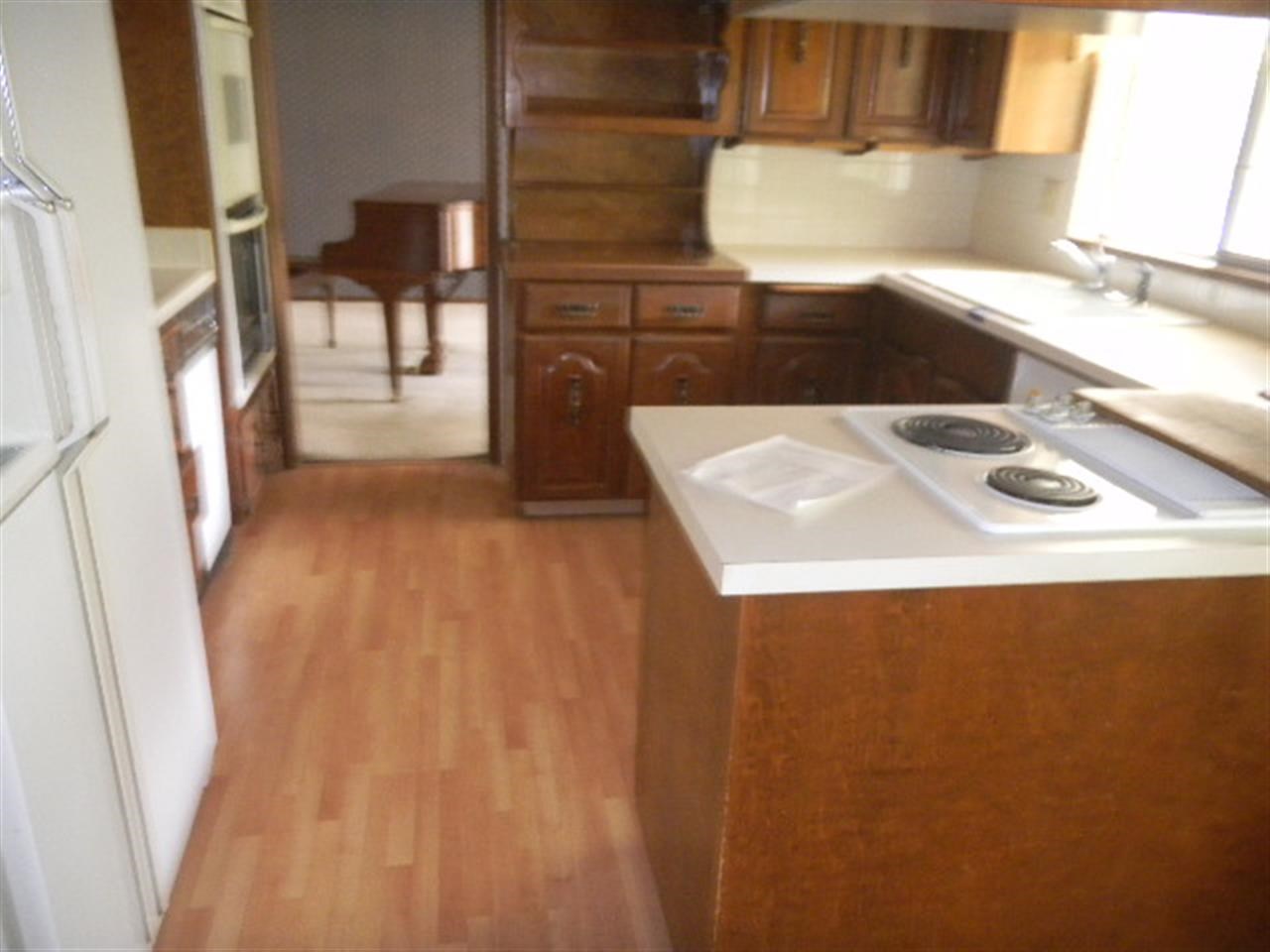 821 E 24TH Ave - Photo 3