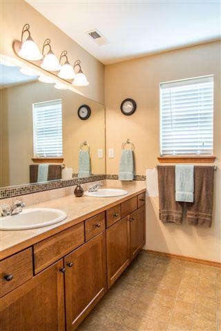 610 E Westcrest Rd - Photo 15