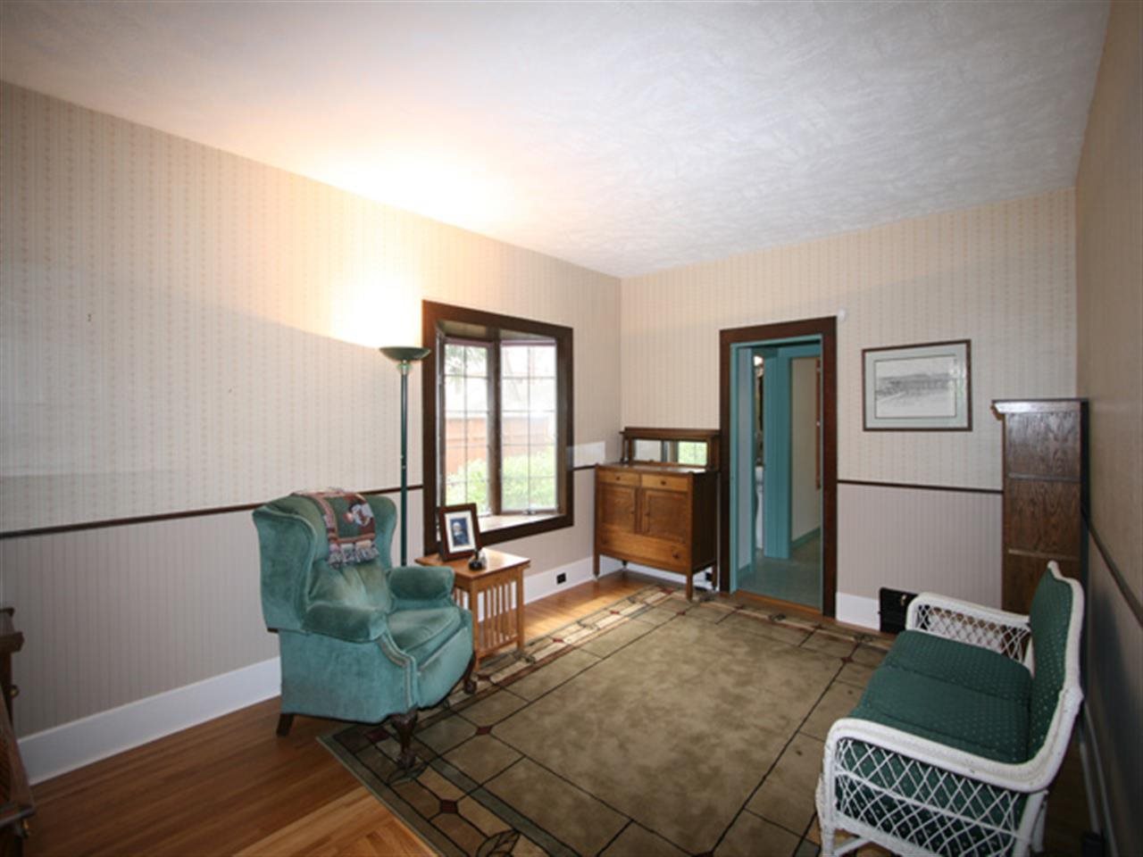 1227 N Sherwood St - Photo 12