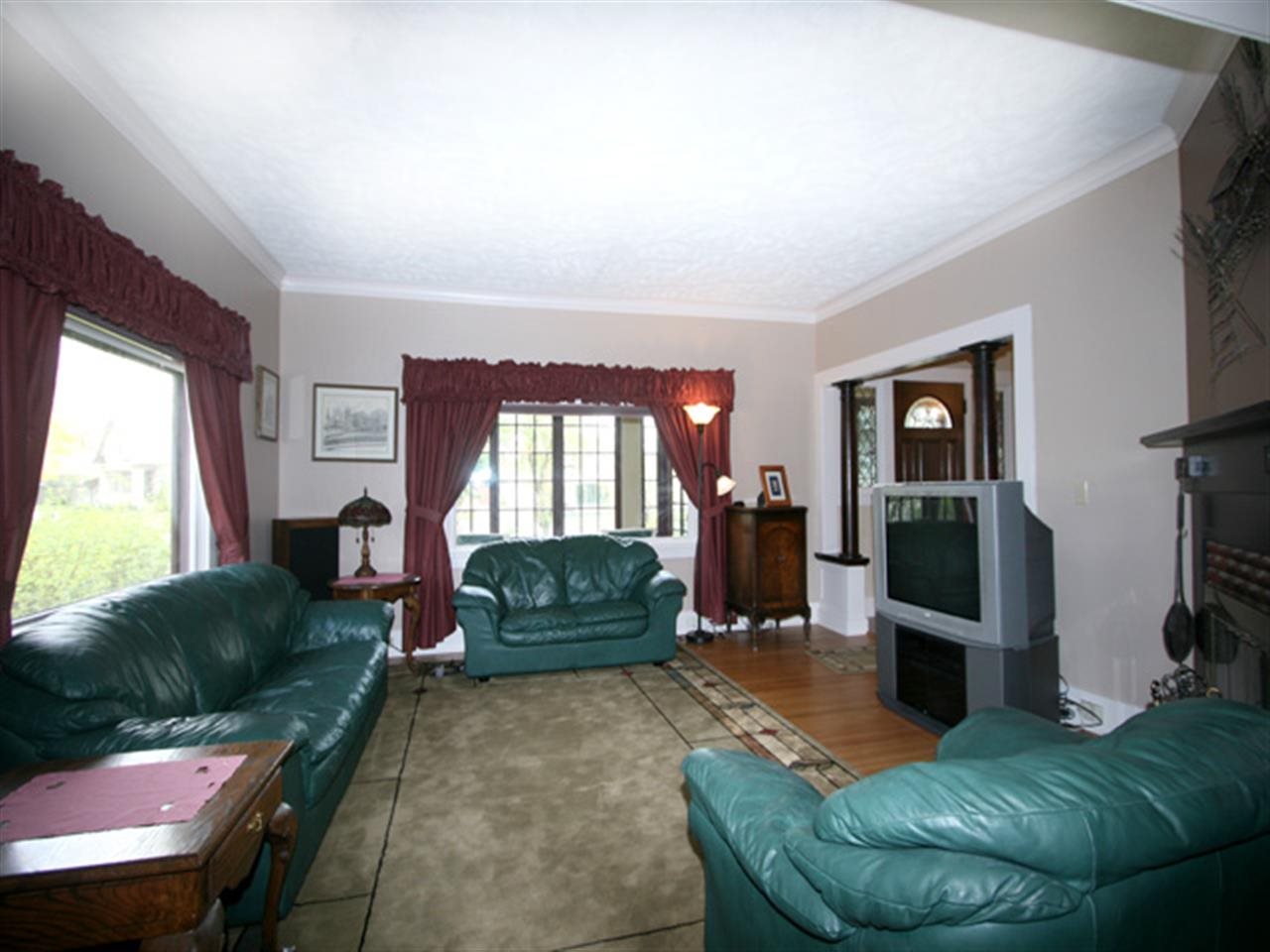 1227 N Sherwood St - Photo 10