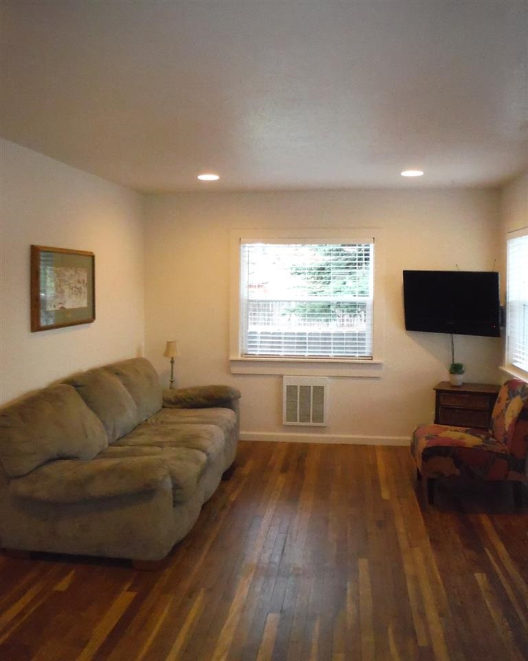 5128 N Washington St - Photo 4