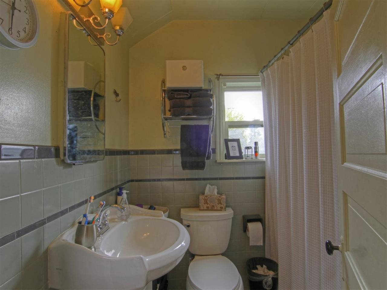 525 W Providence Ave - Photo 9