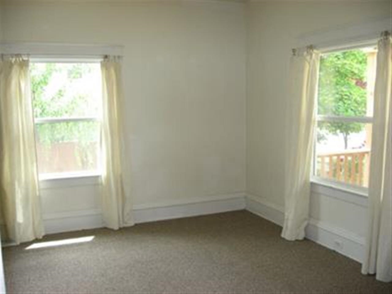 2420 N Dakota St - Photo 2