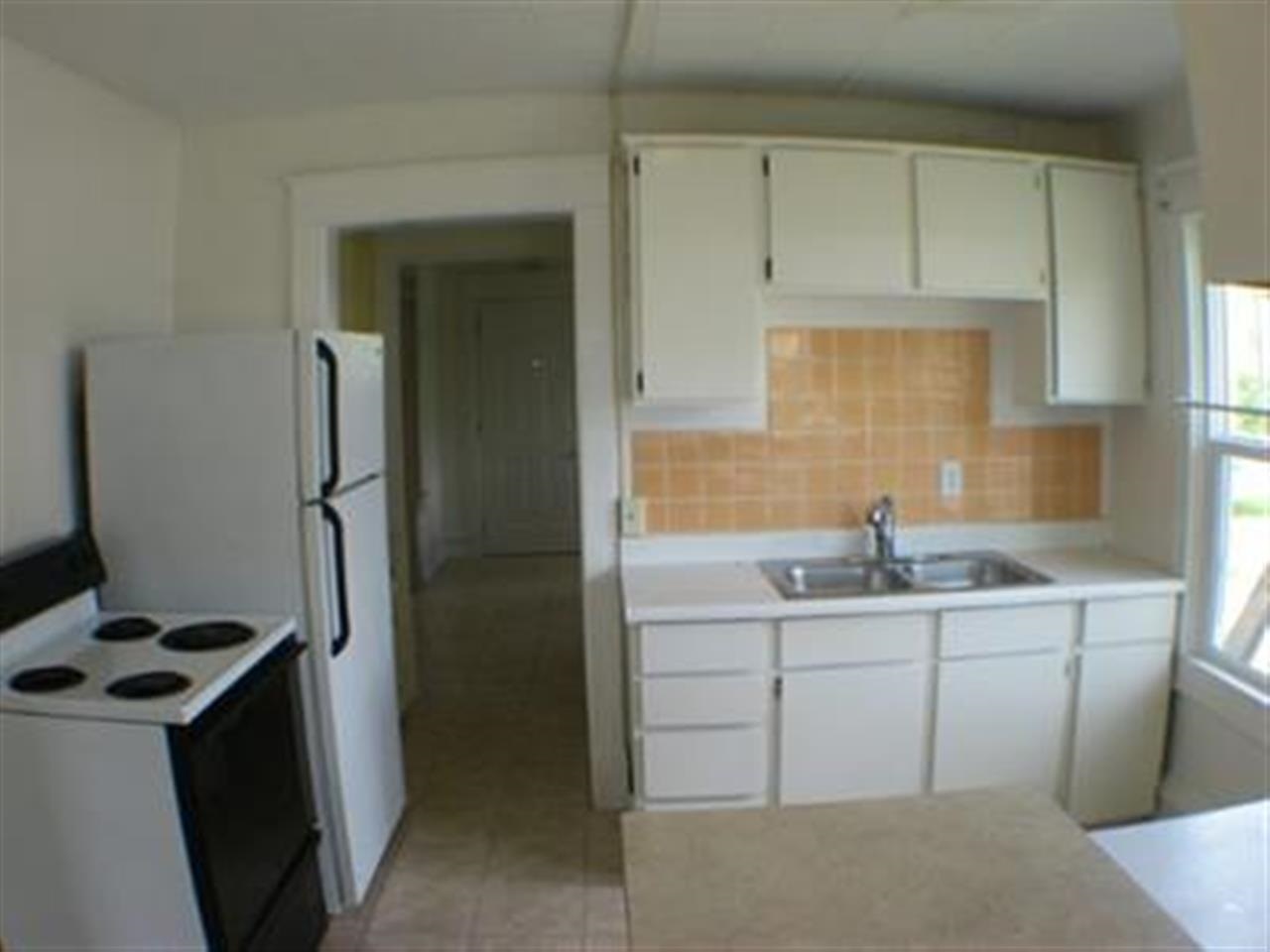 2420 N Dakota St - Photo 3