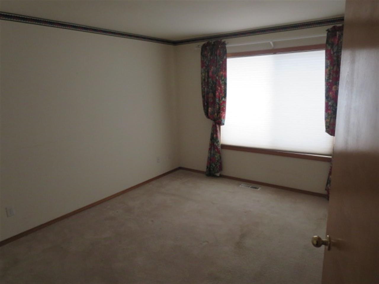 11512 E 38th Ave - Photo 13