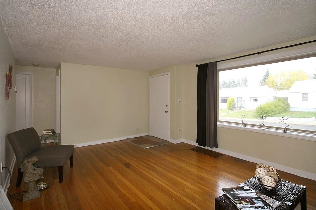 2717 W Wabash Ave - Photo 3
