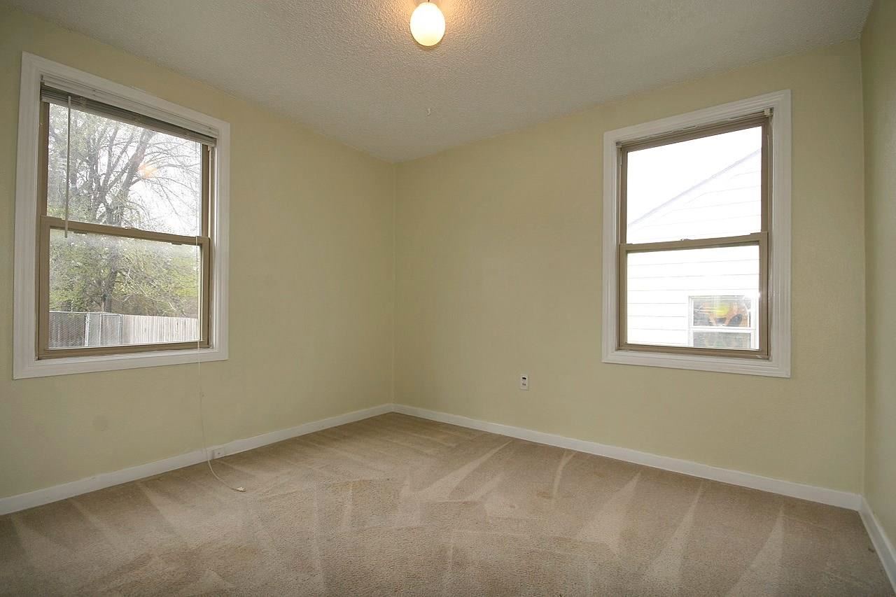 2717 W Wabash Ave - Photo 9