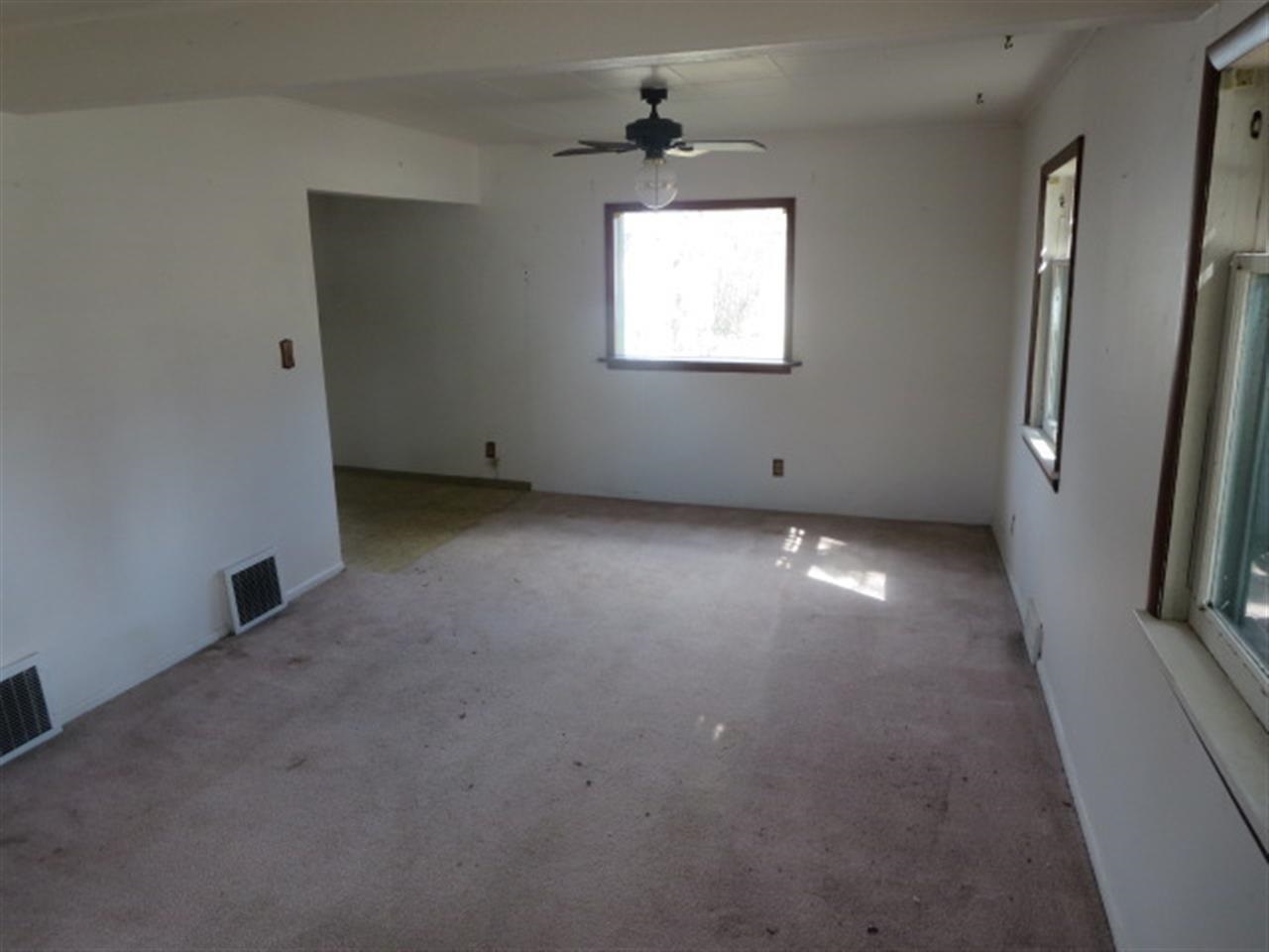 8221 E Fairview Ave - Photo 3