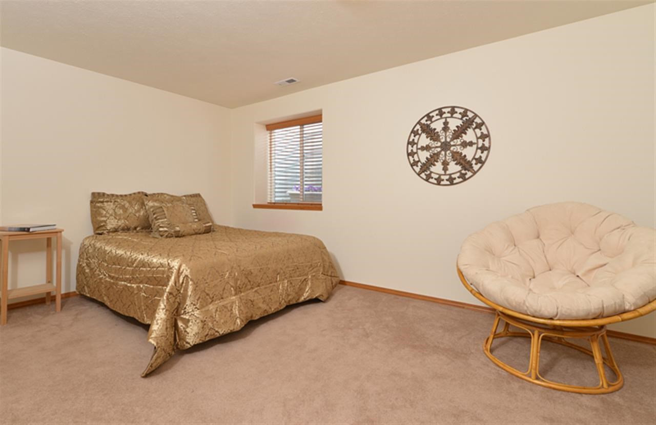 902 S Rees Ln - Photo 12