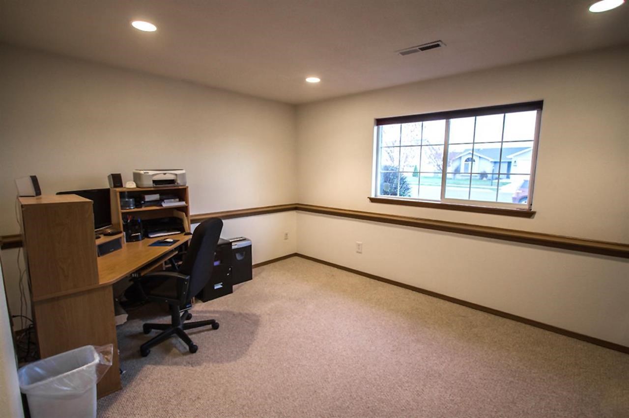 1603 E Weile Ave - Photo 5