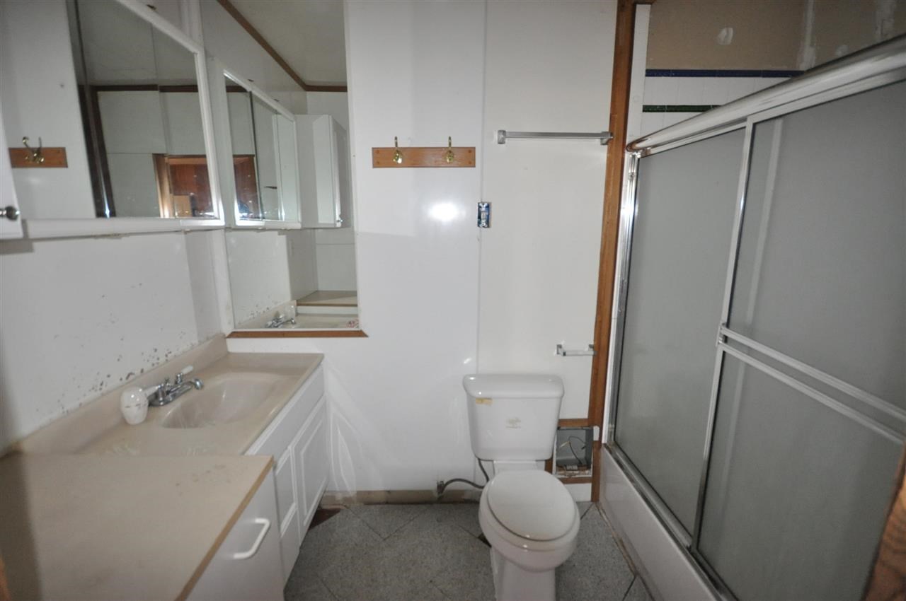 1014 E COURTLAND Ave - Photo 10