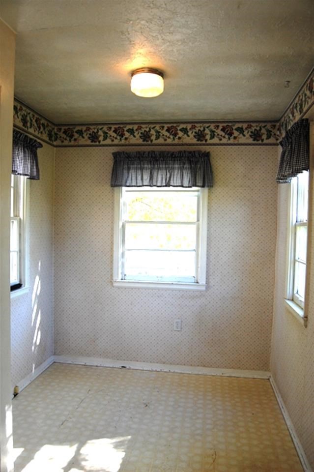1215 N Woodruff Rd - Photo 3
