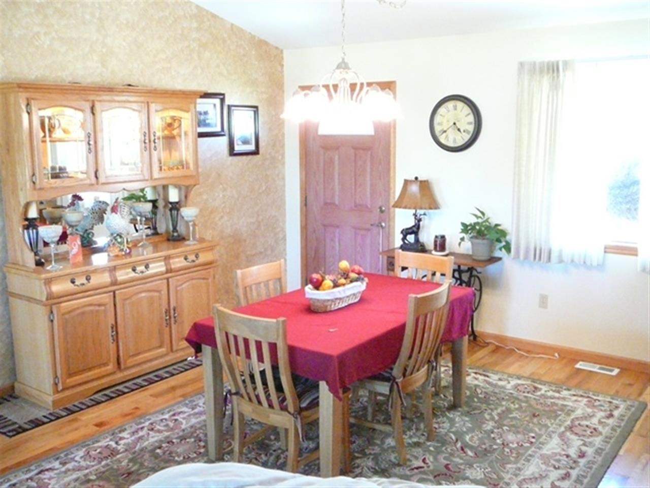 1213 E 4th Street - Photo 3