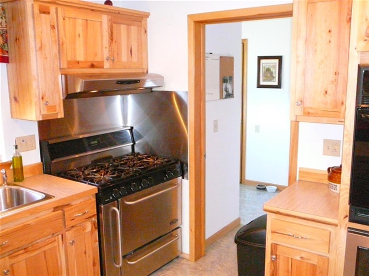 1213 E 4th Street - Photo 5