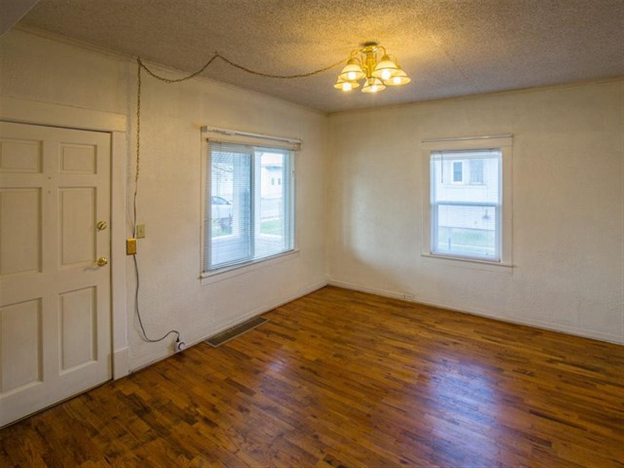 2814 N Perry St - Photo 3