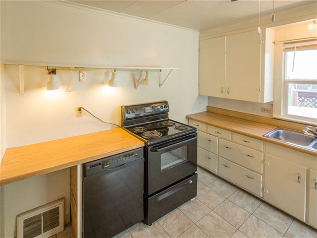 2814 N Perry St - Photo 6