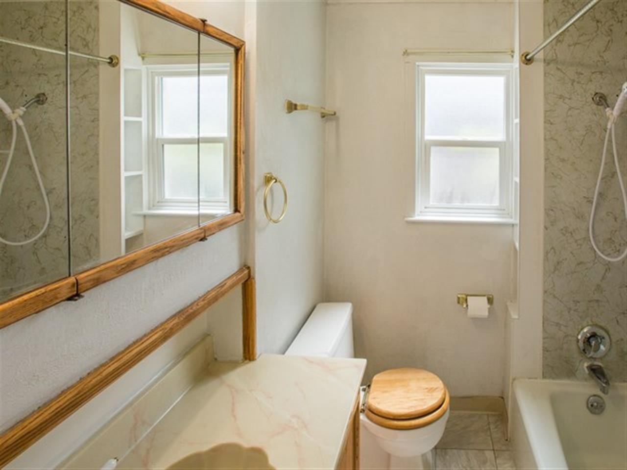 2814 N Perry St - Photo 10