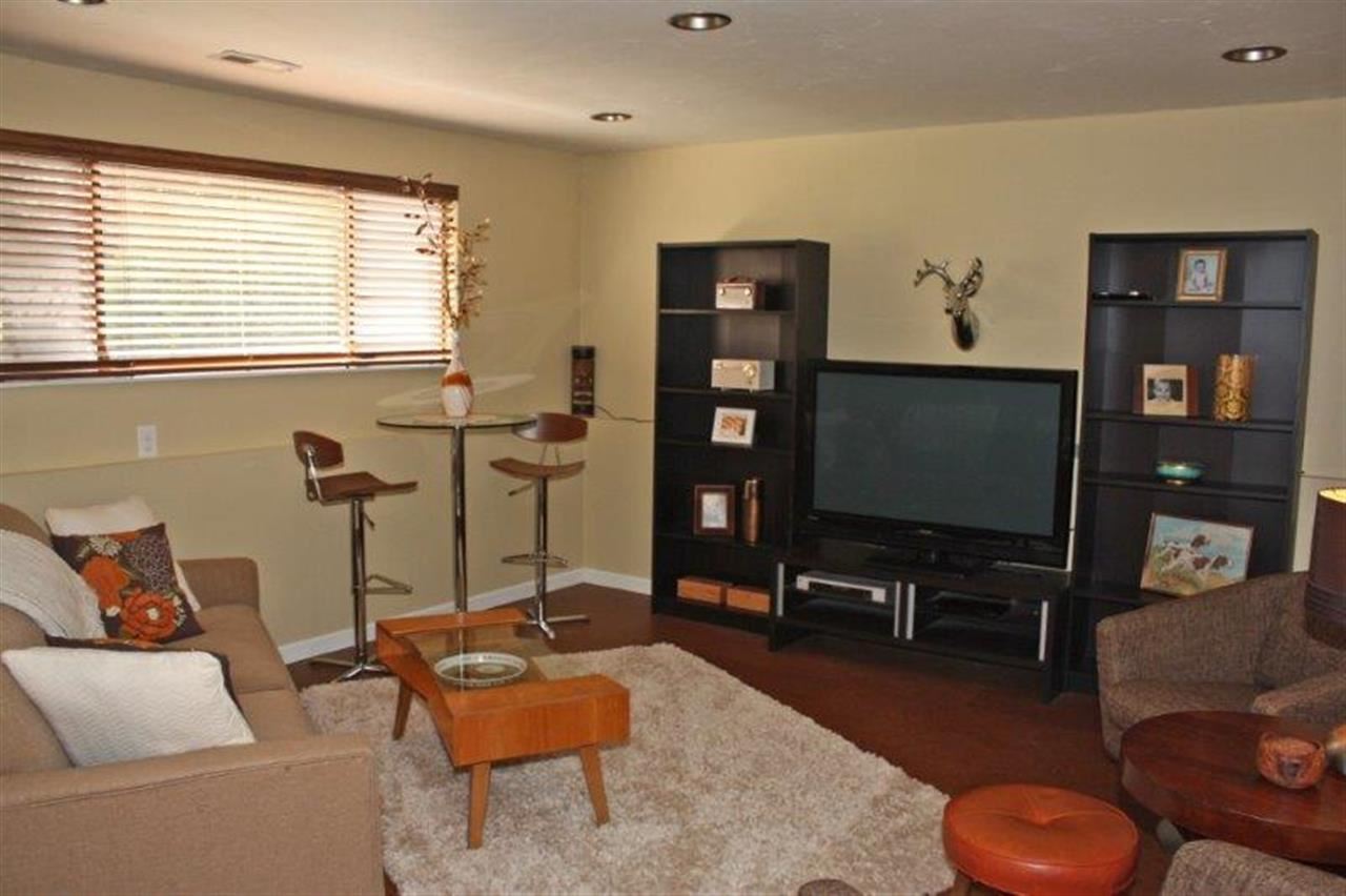 11416 E 44th Ave - Photo 17