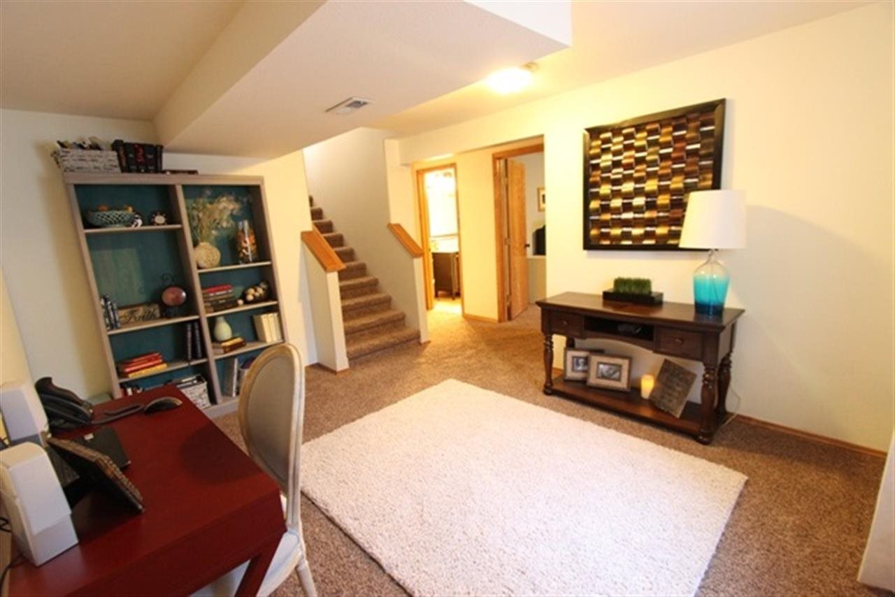 15208 E 17th Ct - Photo 12