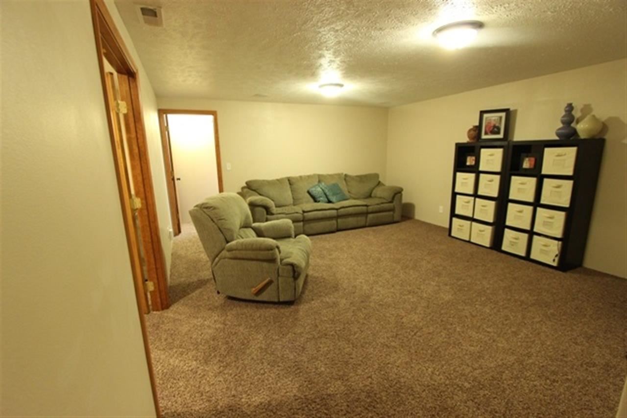 15208 E 17th Ct - Photo 13