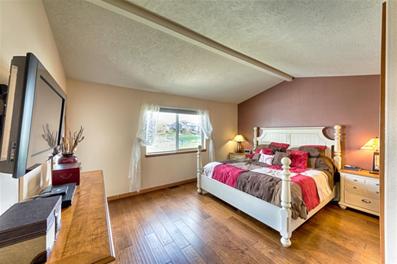 18209 E 11th - Photo 4