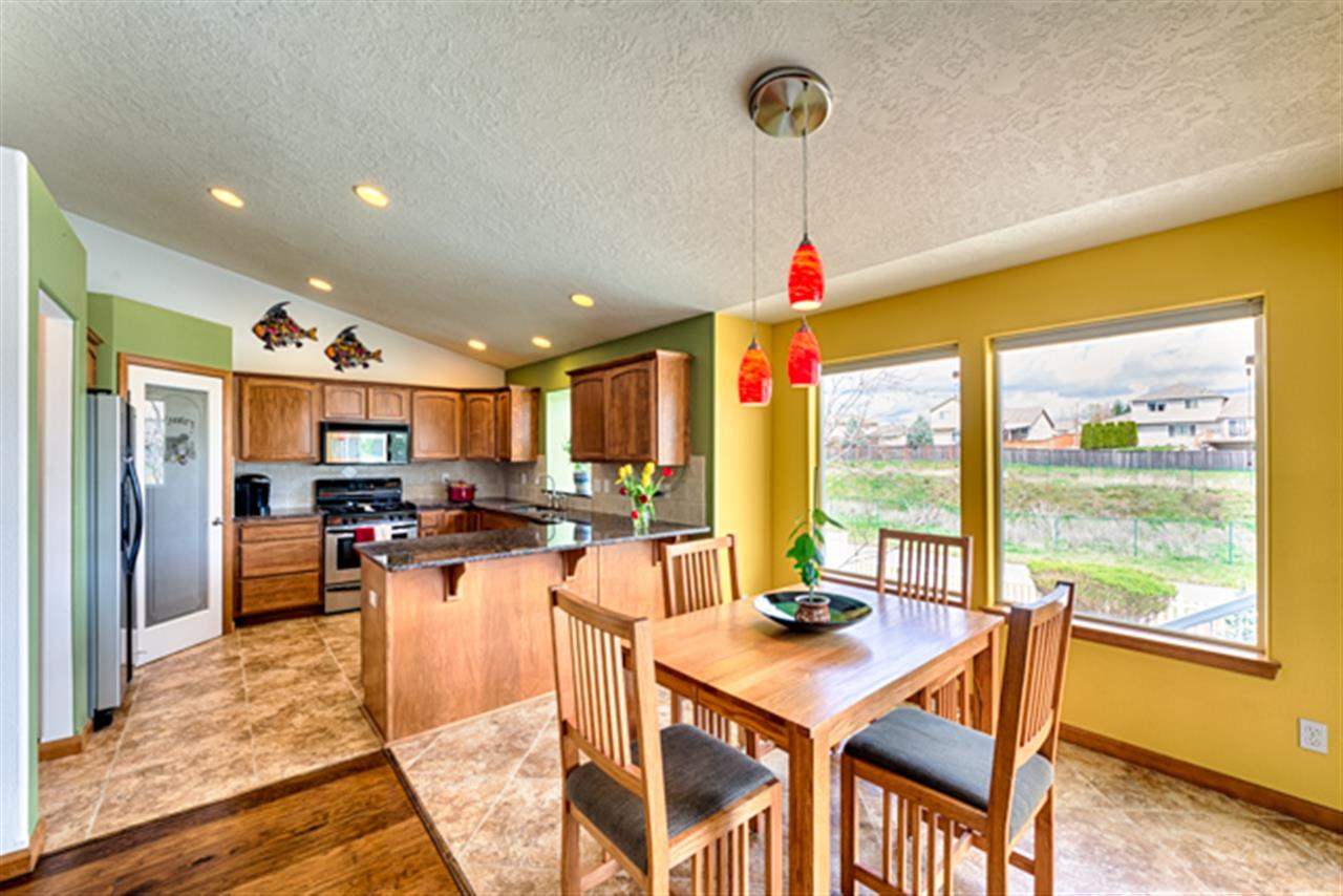 18209 E 11th - Photo 5