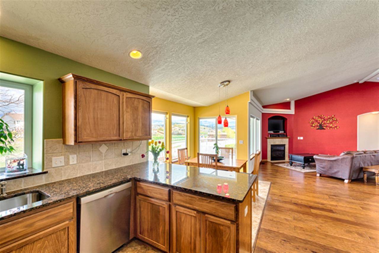 18209 E 11th - Photo 8