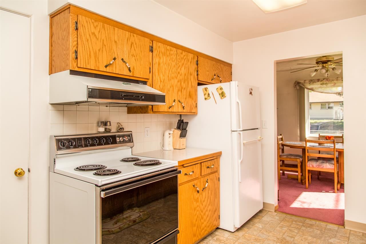 2028 W Grace Ave - Photo 3