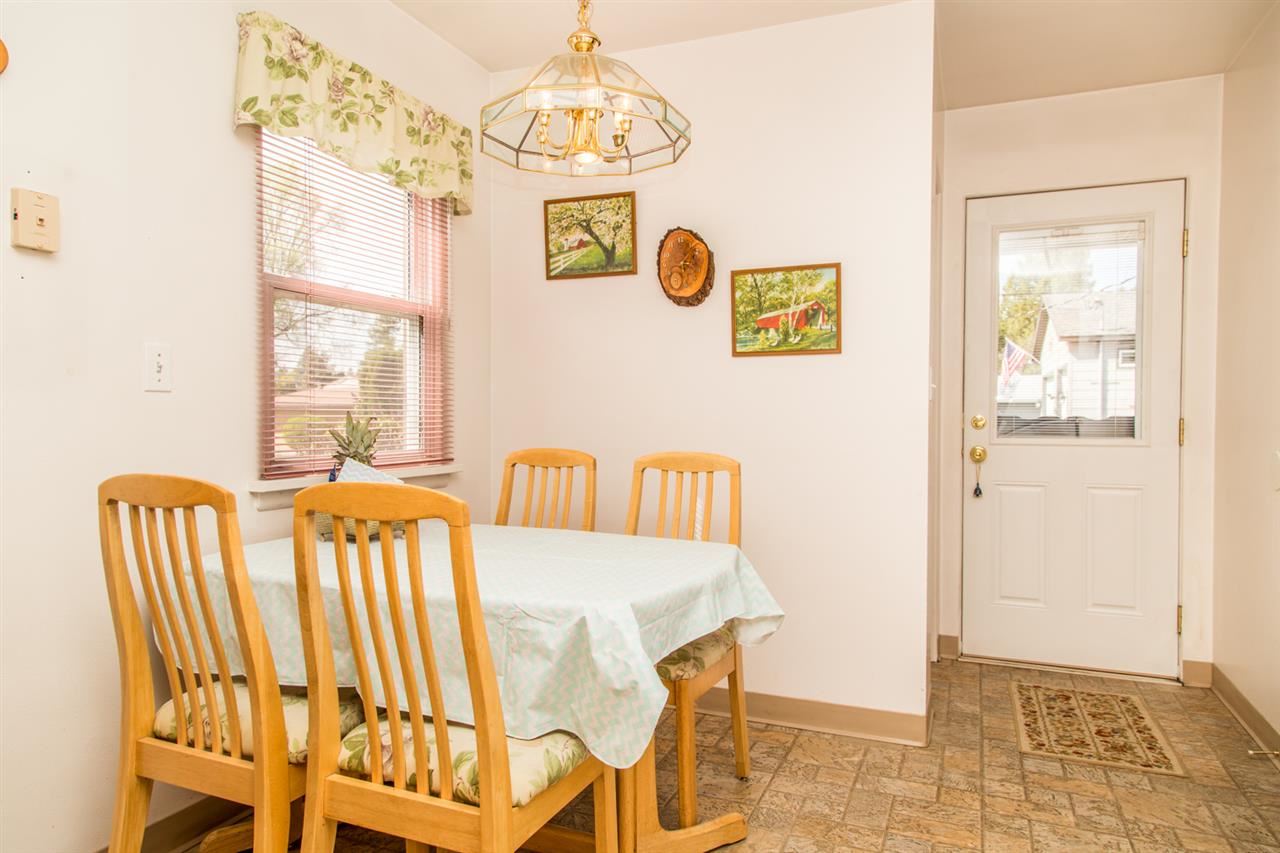 2028 W Grace Ave - Photo 4