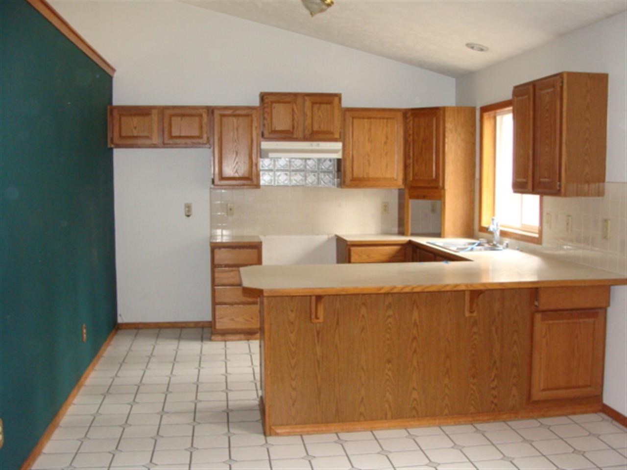 2404 E Winger Rd - Photo 3