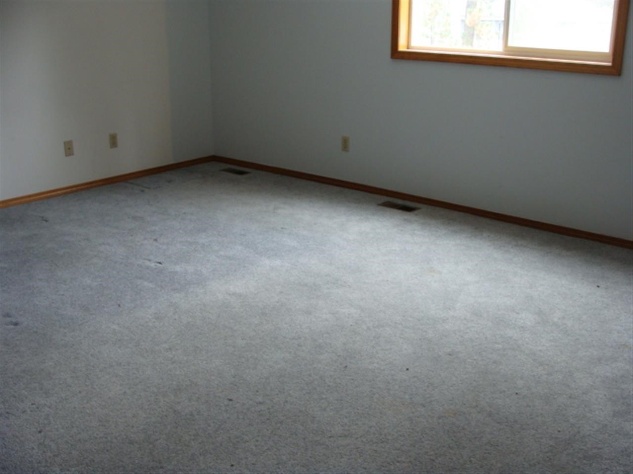 2404 E Winger Rd - Photo 8
