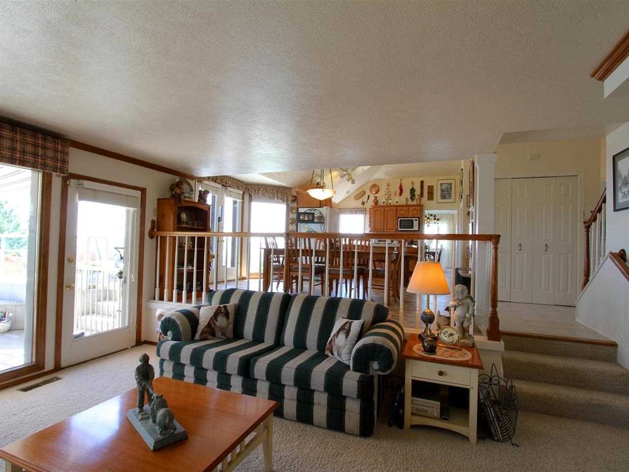 8214 N Panorama Dr - Photo 11