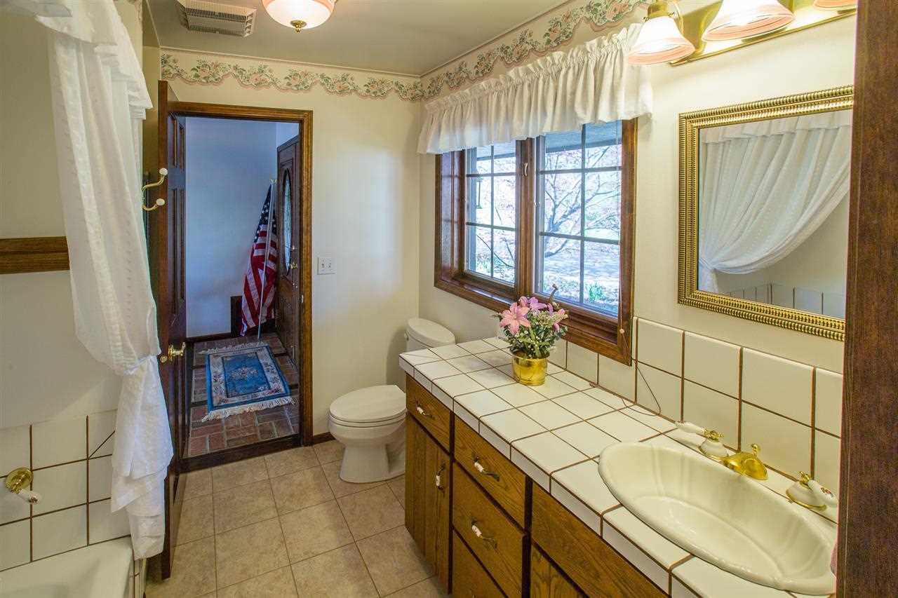 7085 N HWY 291 - Photo 13