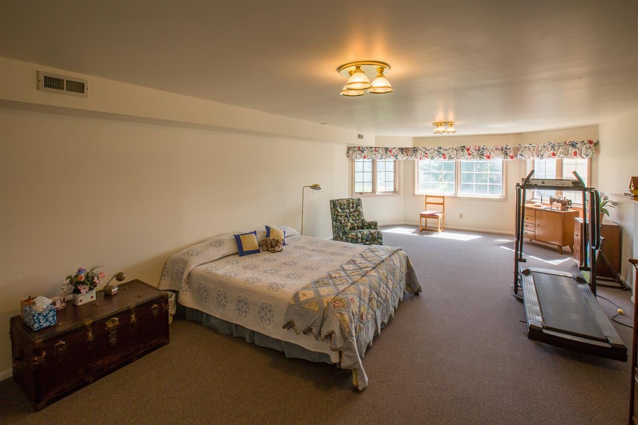 7085 N HWY 291 - Photo 15