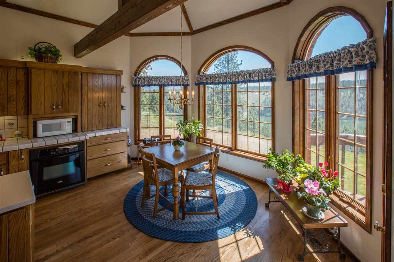 7085 N HWY 291 - Photo 9