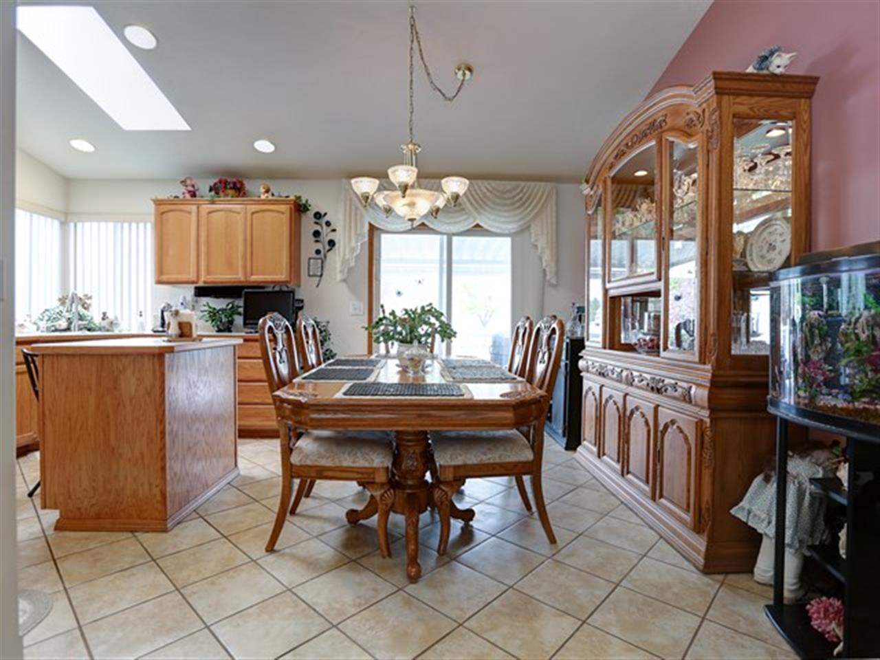 18008 N Addison Ct - Photo 3