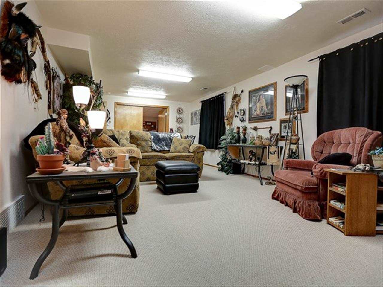 18008 N Addison Ct - Photo 8