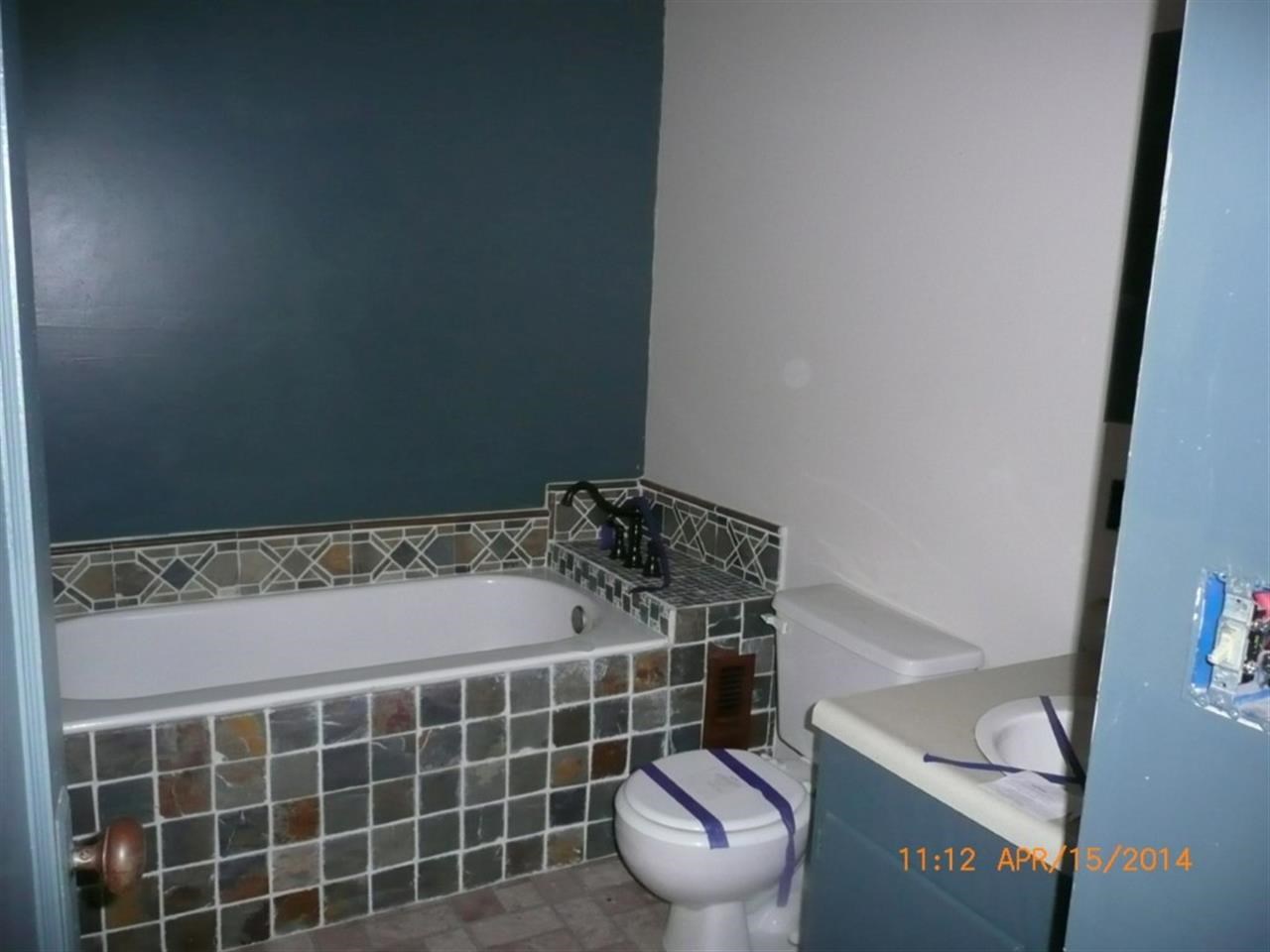 10 Main St - Photo 12