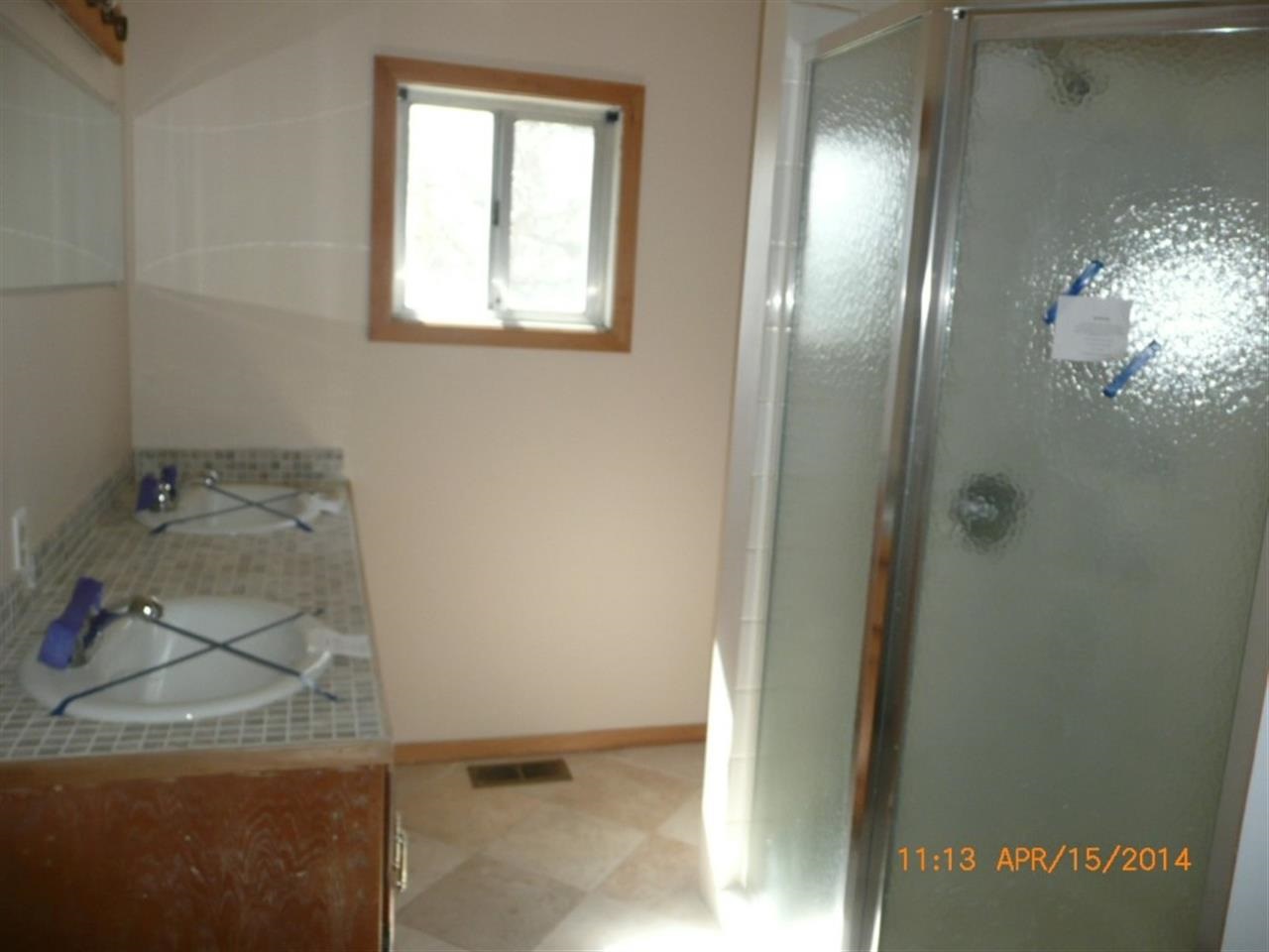 10 Main St - Photo 14