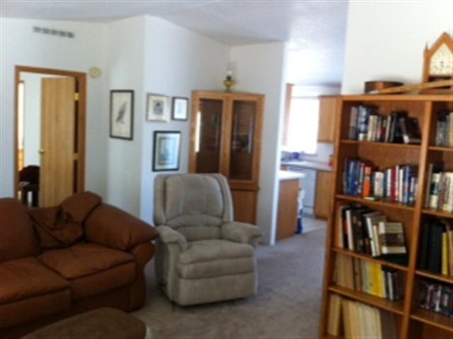 201 Airport Way A - Photo 7