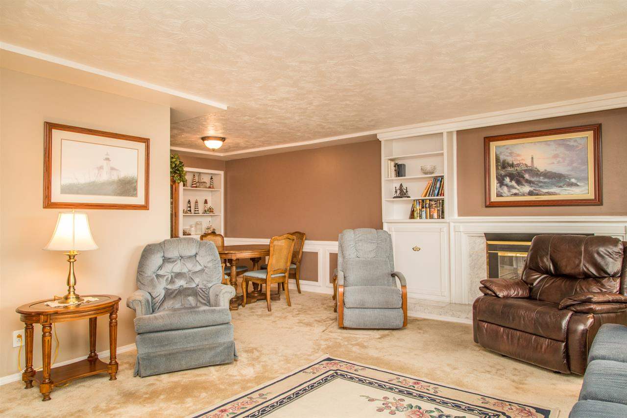 2616 W Beacon Ave - Photo 3