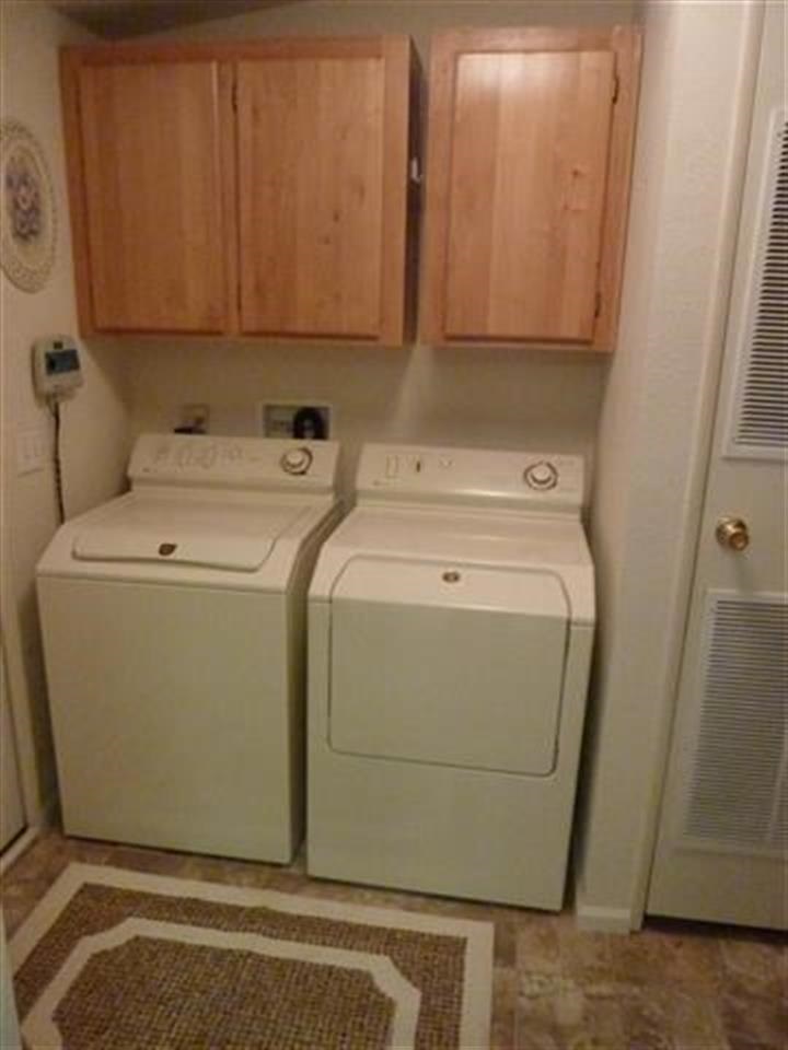 427 E 5th - Photo 13