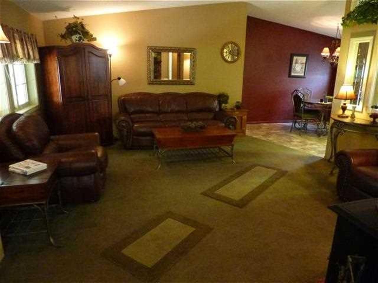 427 E 5th - Photo 3
